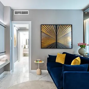 Glaucia , Milano Italia